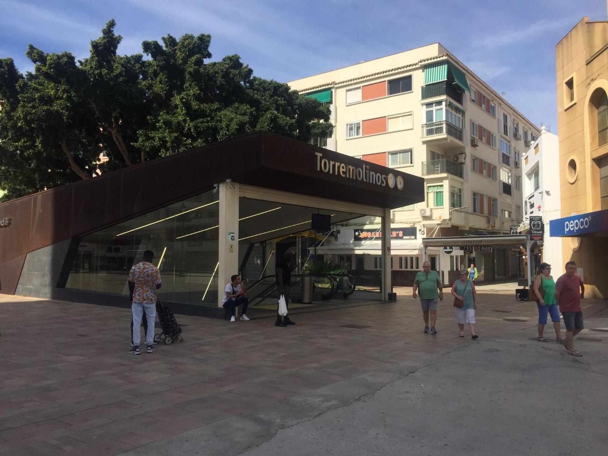 Apartamento En El Centro De 토레몰리노스 외부 사진
