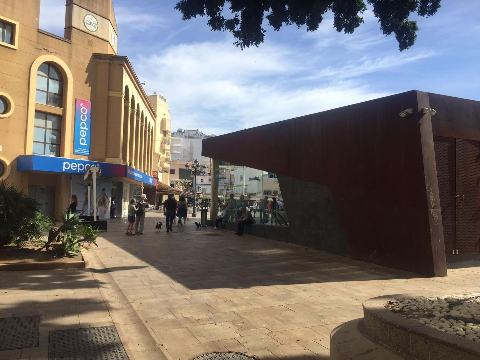 Apartamento En El Centro De 토레몰리노스 외부 사진